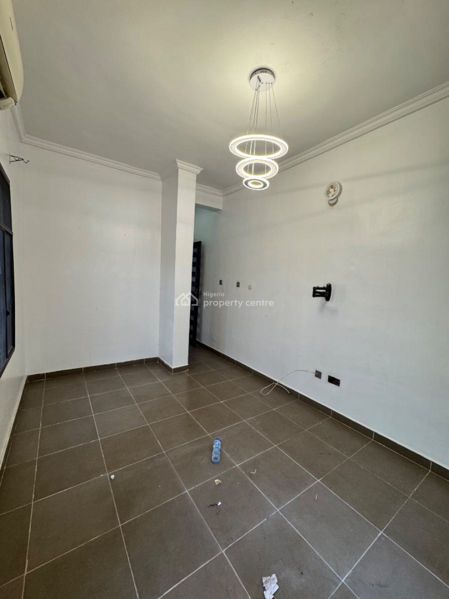 Massively Spacious Miniflat, Chevy View Estate, Lekki Expressway, Lekki, Lagos, Mini Flat (room and Parlour) for Rent