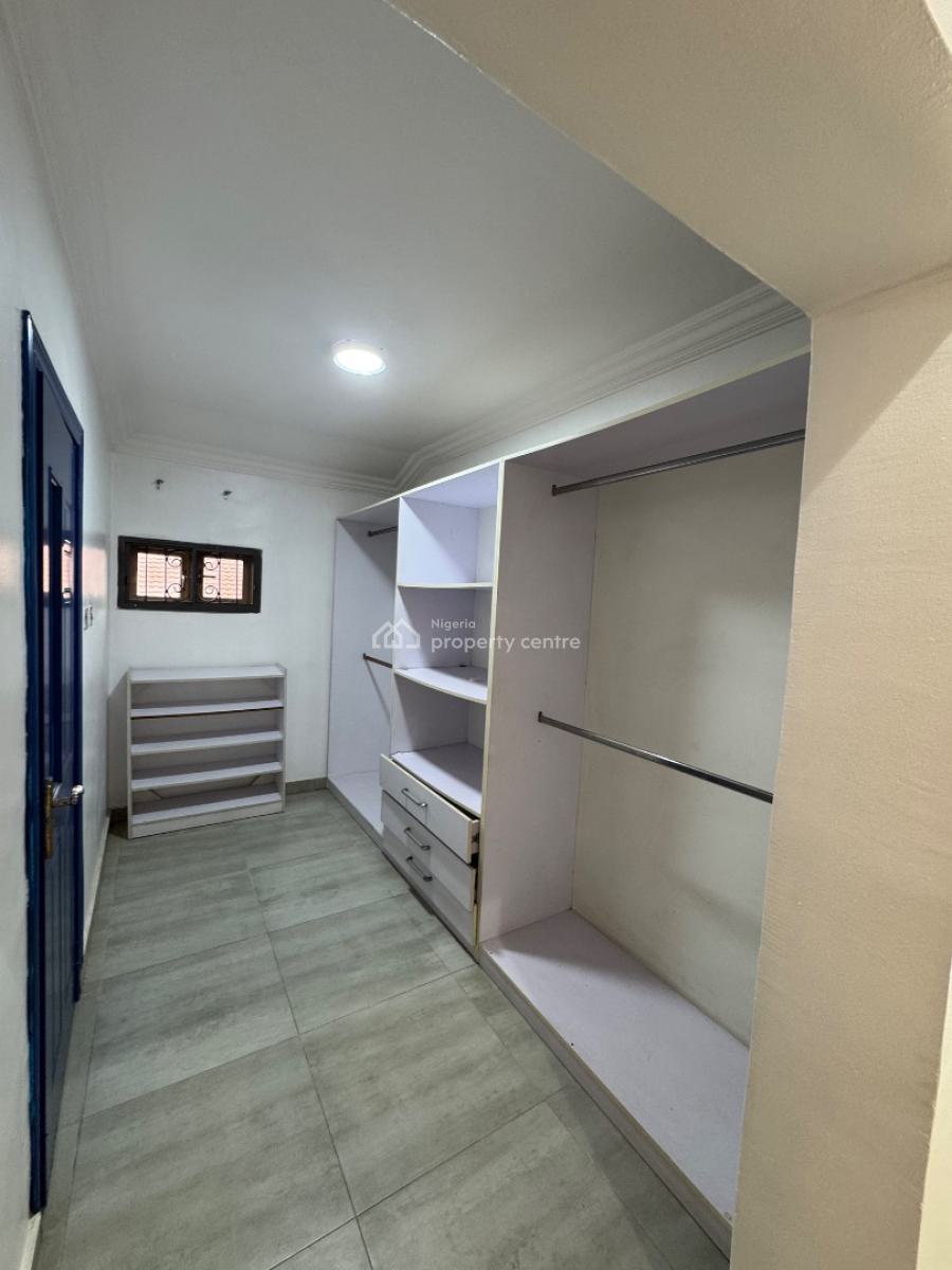 Spacious Lovely Self Contain + Open Parlor, Large Sit Outs, Snooker, Chevy View Estate, Lekki Expressway, Lekki, Lagos, Self Contain (single Rooms) for Rent