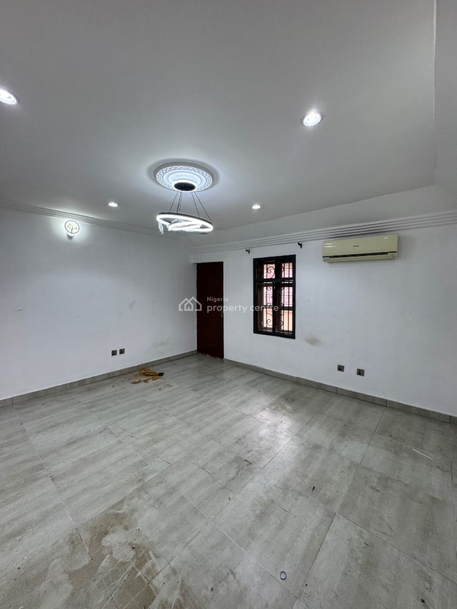 Spacious Lovely Self Contain + Open Parlor, Large Sit Outs, Snooker, Chevy View Estate, Lekki Expressway, Lekki, Lagos, Self Contain (single Rooms) for Rent