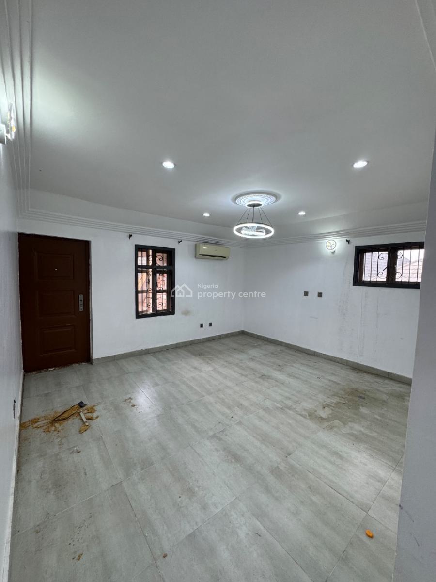 Spacious Lovely Self Contain + Open Parlor, Large Sit Outs, Snooker, Chevy View Estate, Lekki Expressway, Lekki, Lagos, Self Contain (single Rooms) for Rent