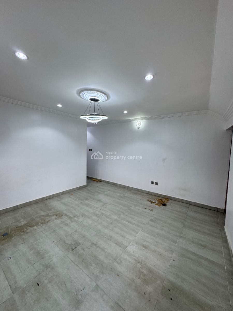 Spacious Lovely Self Contain + Open Parlor, Large Sit Outs, Snooker, Chevy View Estate, Lekki Expressway, Lekki, Lagos, Self Contain (single Rooms) for Rent