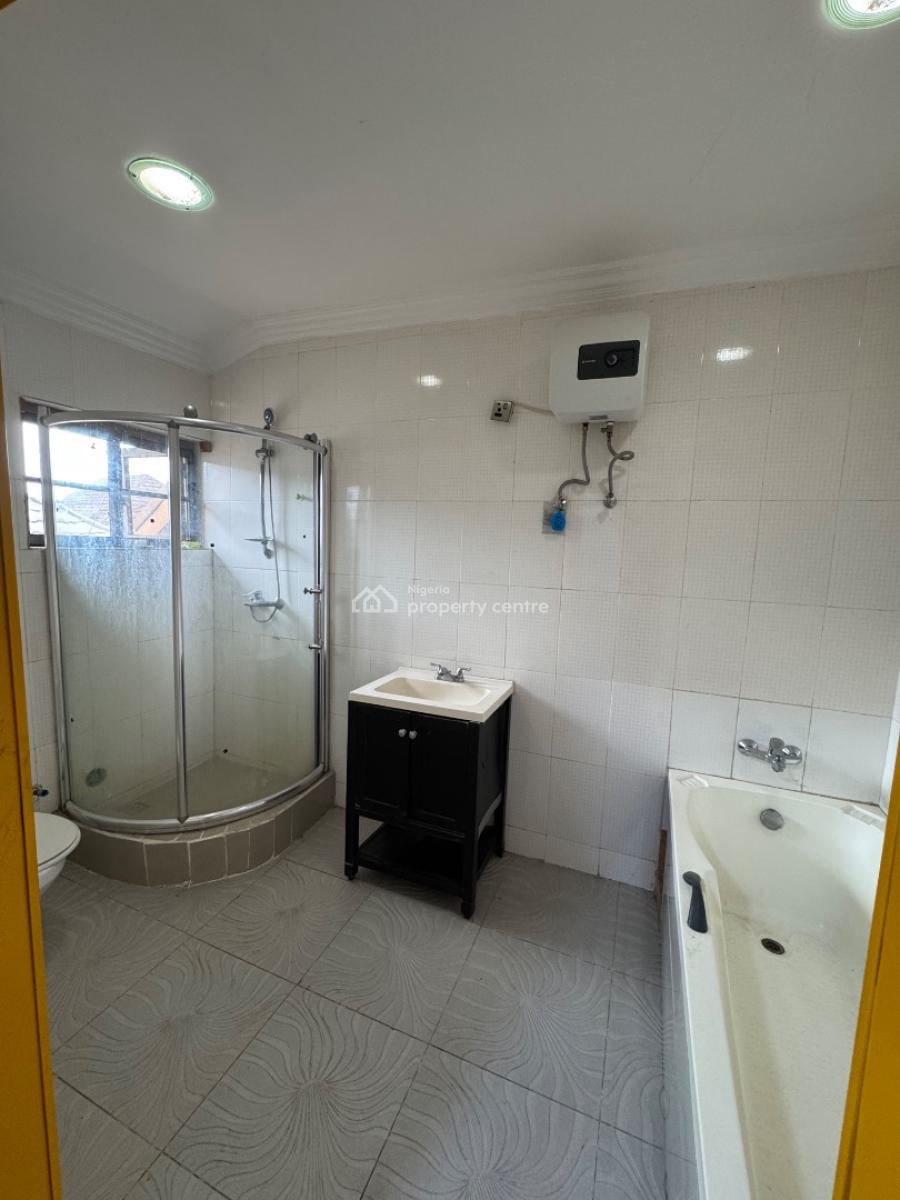 Spacious Lovely Self Contain + Open Parlor, Large Sit Outs, Snooker, Chevy View Estate, Lekki Expressway, Lekki, Lagos, Self Contain (single Rooms) for Rent