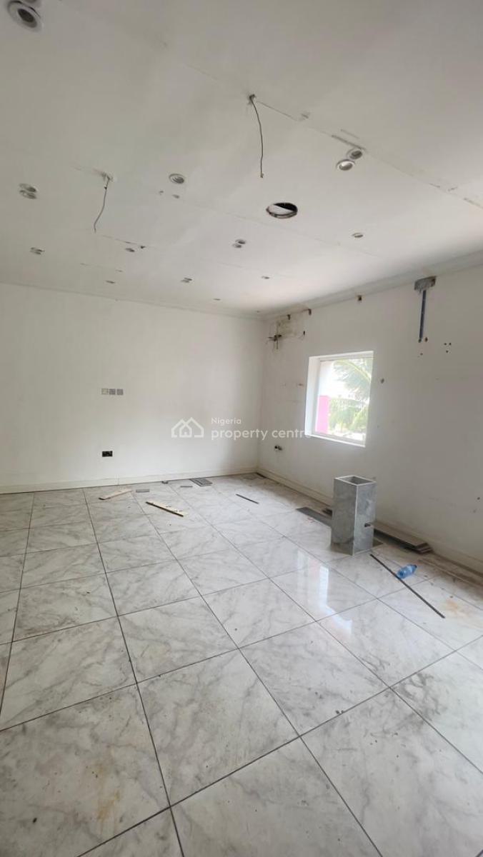 Spacious Upper-floor Commercial Space, Lekki Phase 1, Lekki, Lagos, Commercial Property for Rent