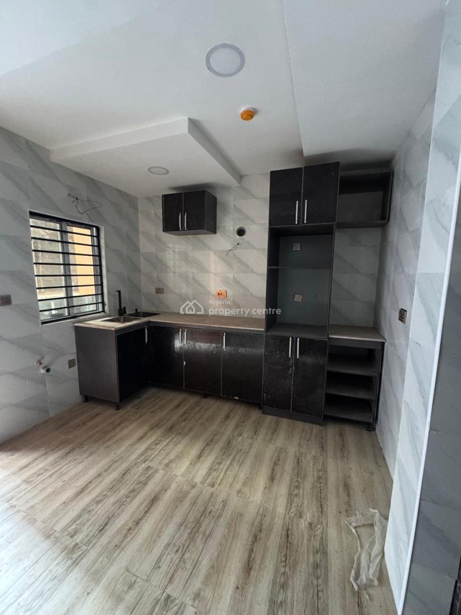Elegantly Finished 2 Bedroom Apartment with Gym, Pool, Elevator, Lekki Phase 1, Lekki, Lagos, Flat / Apartment for Sale