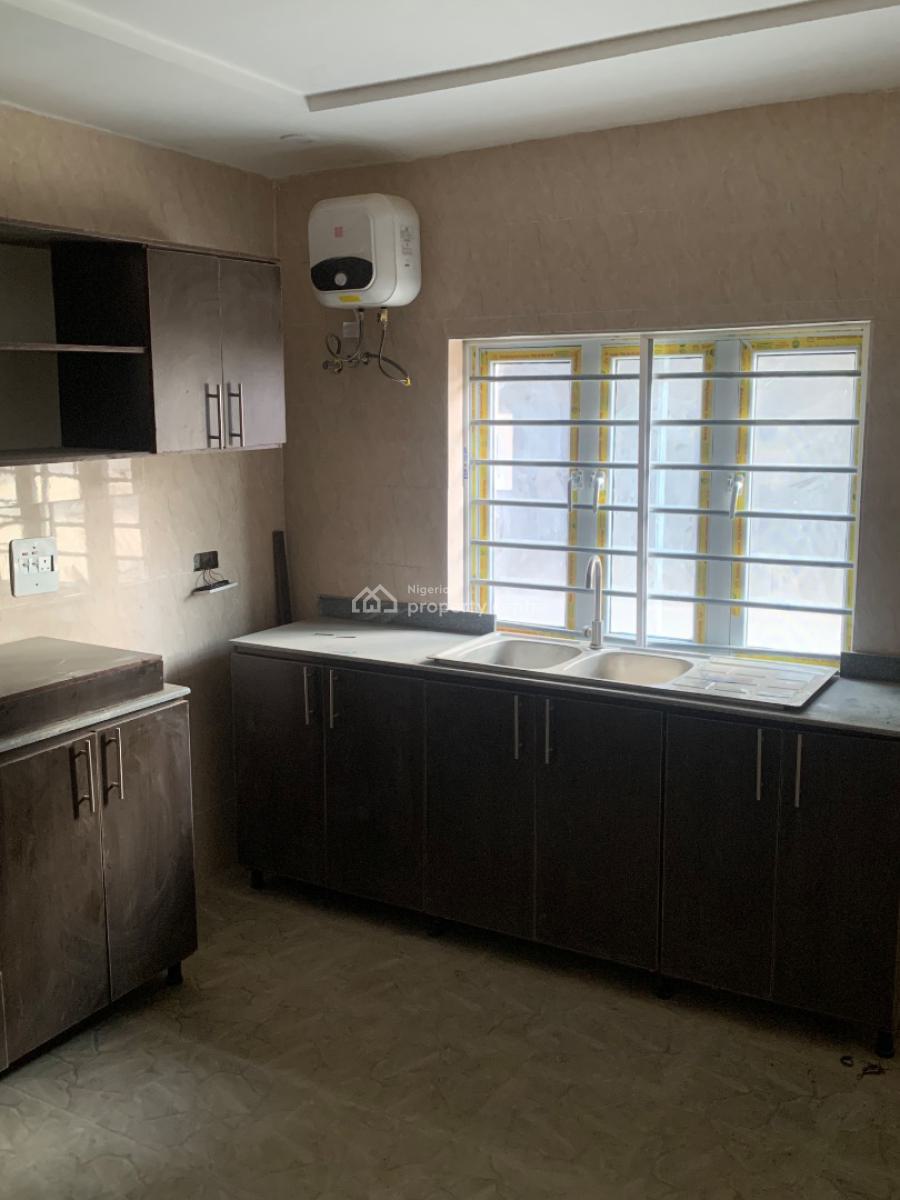 Luxury 2 Bedroom with Modern Facilities, Jubilation Avenue, Mpape, Abuja, Flat / Apartment for Rent