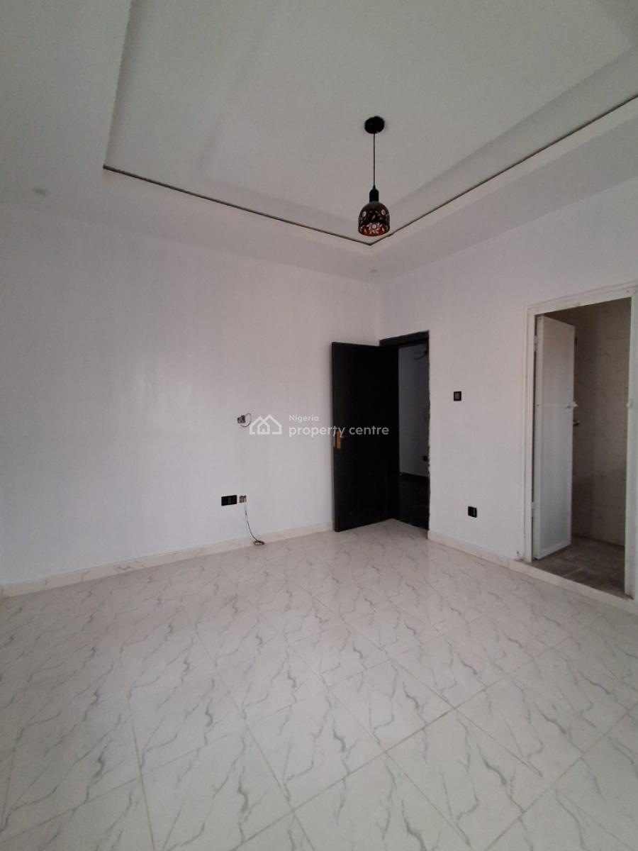 Newly Built 2 Bedroom Flat Upstairs, Badore, Ajah, Lagos, House for Rent