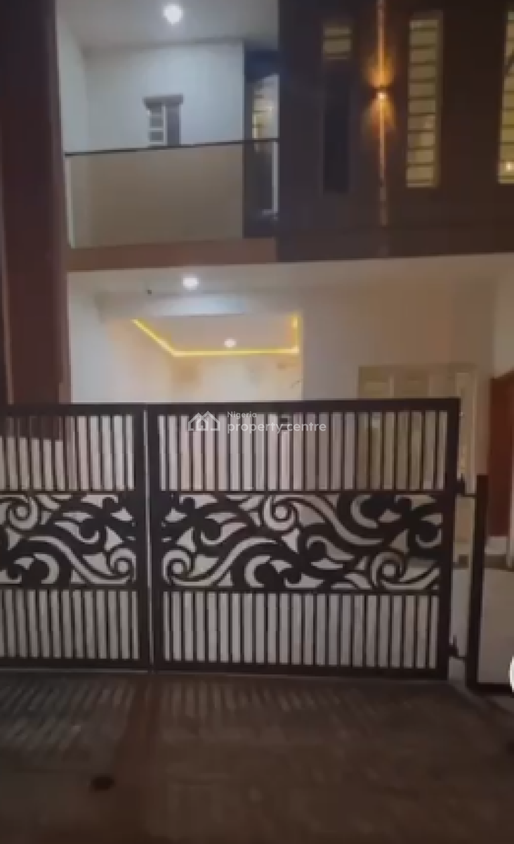 a Very Sharp 4 Bedrooms Town House Plus Bq, Ajiwe, Ajah, Lagos, Terraced Duplex for Rent