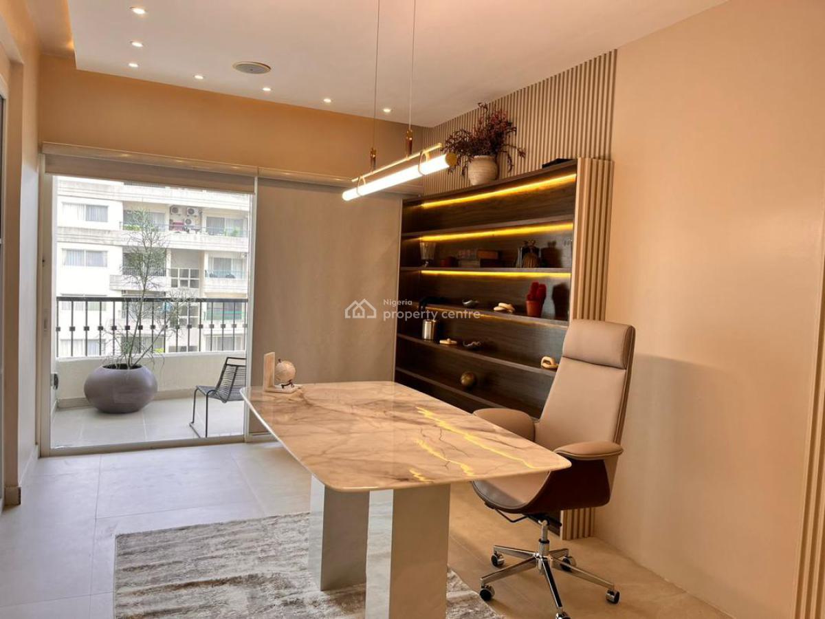 Stunning 3-bedroom Apartment with Free Wifi, Old Ikoyi, Ikoyi, Lagos, Flat / Apartment Short Let