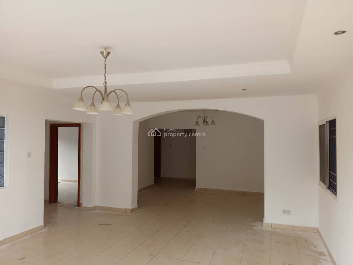 Well Renovated 3-bedroom Apartment with Bq, Lekki Phase 1, Lekki, Lagos, Flat / Apartment for Rent