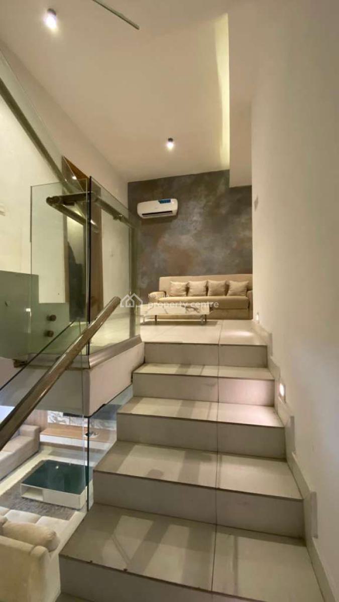 Newly Renovated 4 Bedroom Fully  Furnished Apartment, Lekki Phase 1, Lekki, Lagos, Flat / Apartment for Sale