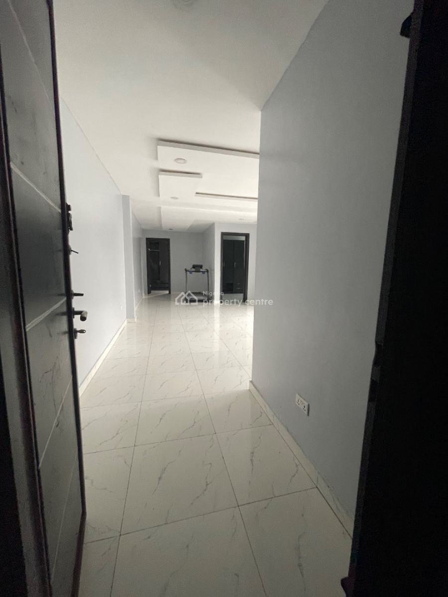 Spacious 2 Bedroom Apartment, Ologolo, Lekki, Lagos, Flat / Apartment for Sale