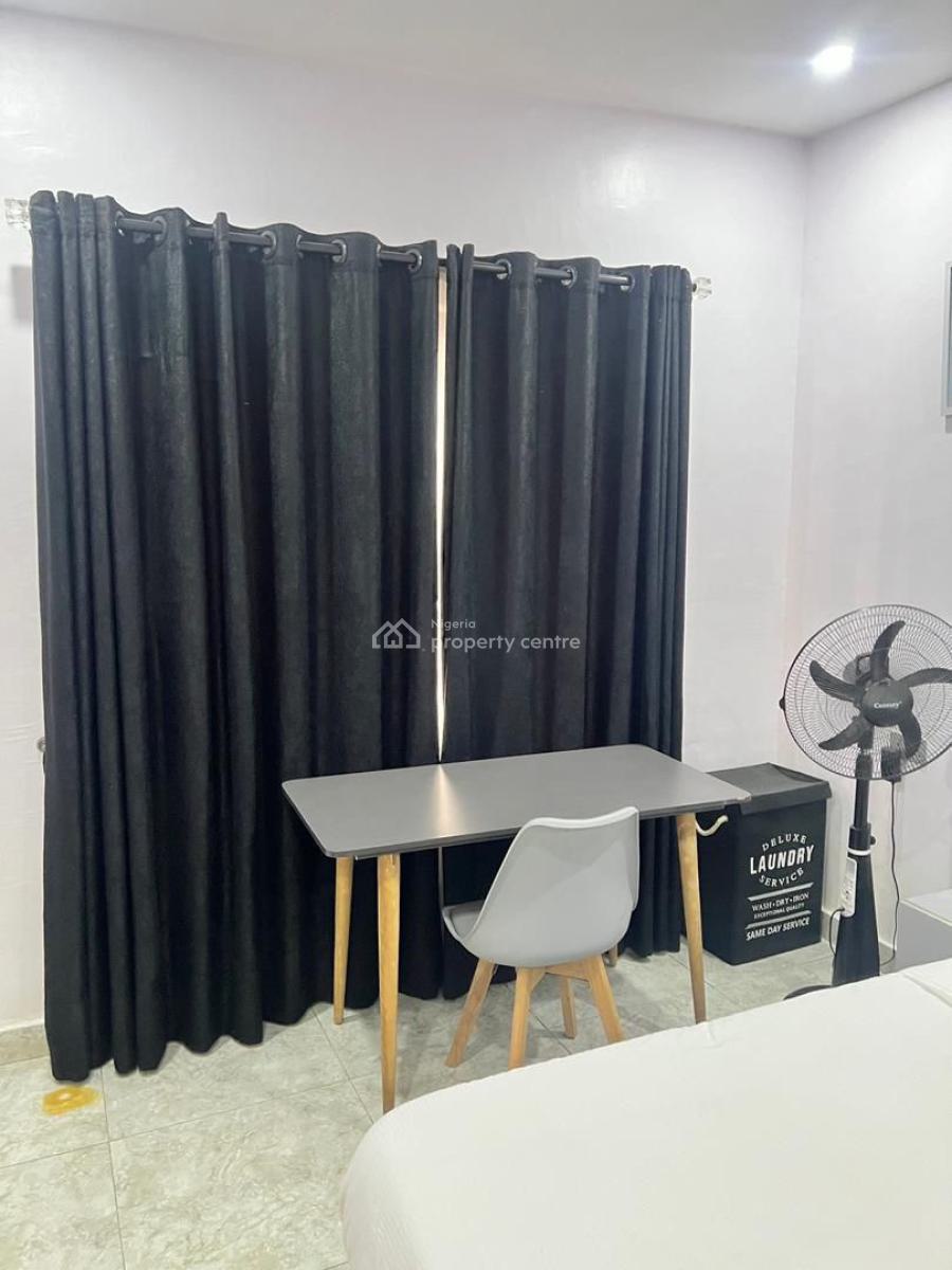 1 Bedroom Apartment, Ikate, Lekki, Lagos, Mini Flat (room and Parlour) Short Let