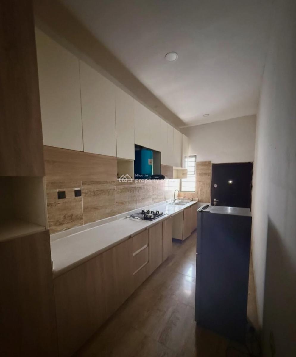 Serviced 2 Bedroom En-suite Flat with an Enclosed Fitted Kitchen, Cook, Ikate, Lekki, Lagos, Flat / Apartment for Rent