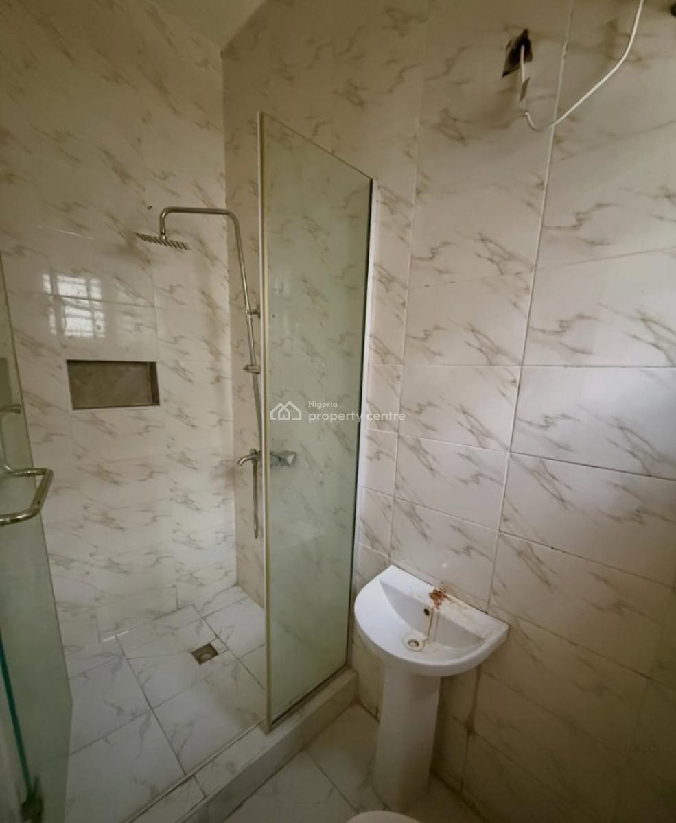 Serviced 2 Bedroom En-suite Flat with an Enclosed Fitted Kitchen, Cook, Ikate, Lekki, Lagos, Flat / Apartment for Rent