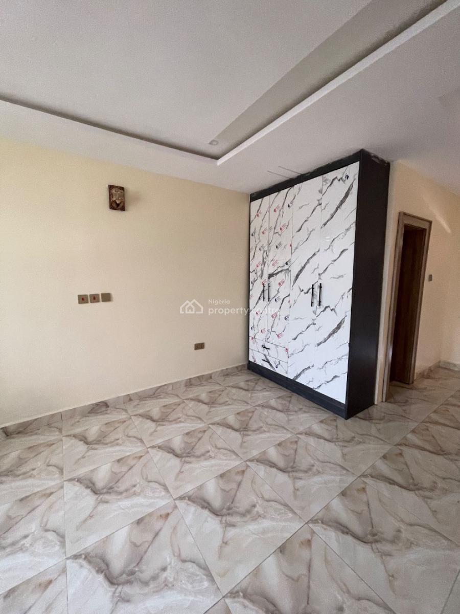 3 Bedroom Terrace Duplex with a Room Bq, Gwarimpa Estate,fct, Gwarinpa, Abuja, Semi-detached Duplex for Sale