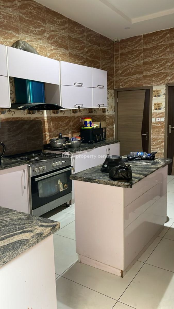 Studio/shared Apartment Upstairs with Jacuzzi, Agungi Estate Opposite Dominos Pizza, Agungi, Lekki, Lagos, Self Contain (single Rooms) for Rent