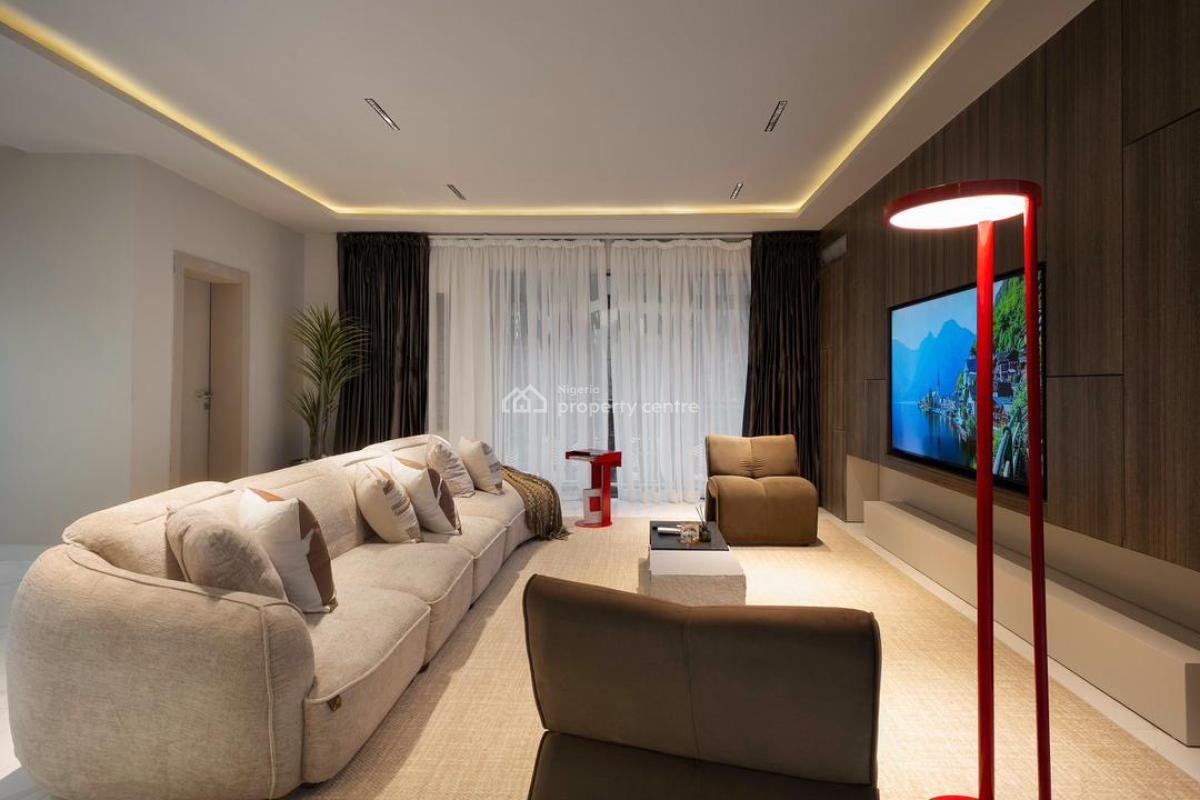 Exquisite 2 Bedroom Apartment, Freedom Way, Lekki Phase 1, Lekki, Lagos, Flat / Apartment Short Let