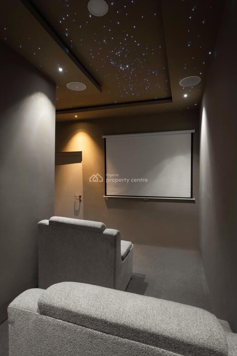 Exquisite 2 Bedroom Apartment, Freedom Way, Lekki Phase 1, Lekki, Lagos, Flat / Apartment Short Let