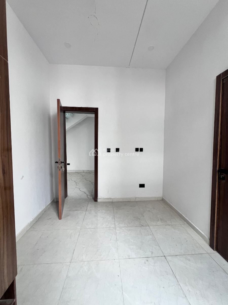 4 Bedroom Semi Detached with Bq, Ikota, Lekki, Lagos, Semi-detached Duplex for Sale