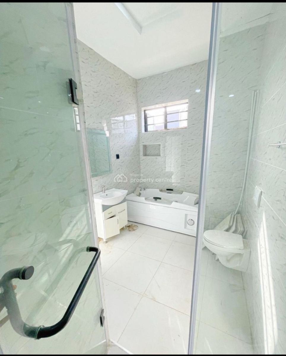 Newly Built Four Bedroom House, Estate Pinnock Beach, Osapa, Lekki, Lagos, Terraced Duplex for Rent