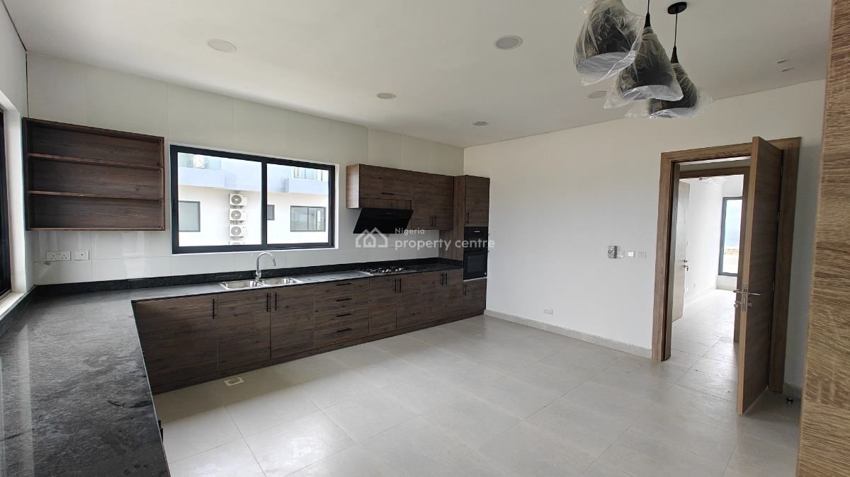 Beachfront Villa 5 Bedrooms, Off Coastal Road, Maiyegun Estate, Lekki, Lagos, Detached Duplex for Rent