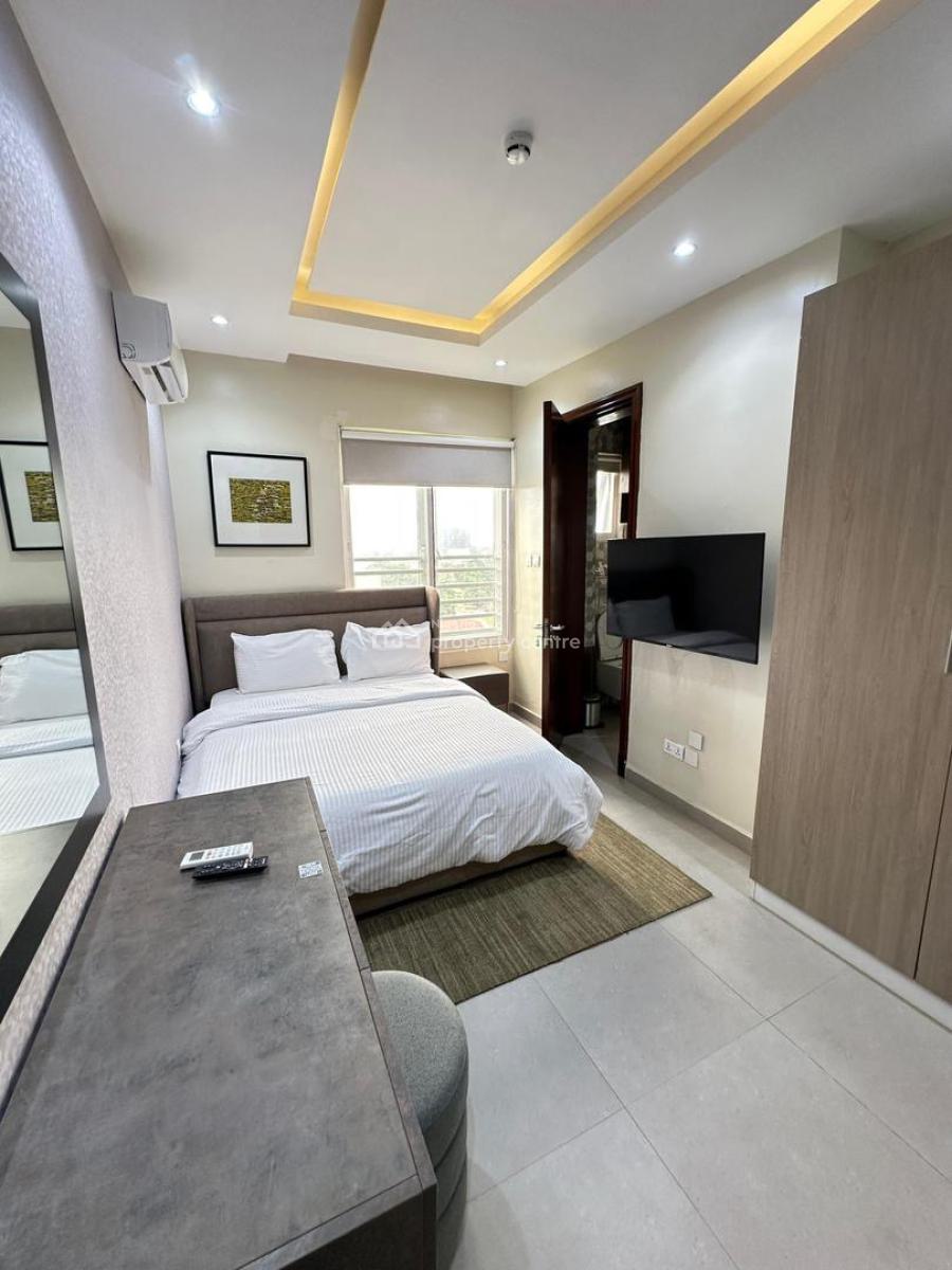 Glamorous Serviced & Furnished 3bedroom Apartment with Bq,pool,& Gym, Old Ikoyi, Ikoyi, Lagos, Flat / Apartment for Rent