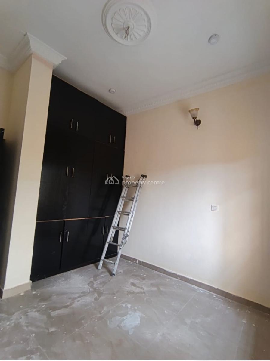 Clean 3 Bedroom Apartment Upstairs, Before Sangotedo Market, Sangotedo, Ajah, Lagos, Flat / Apartment for Rent