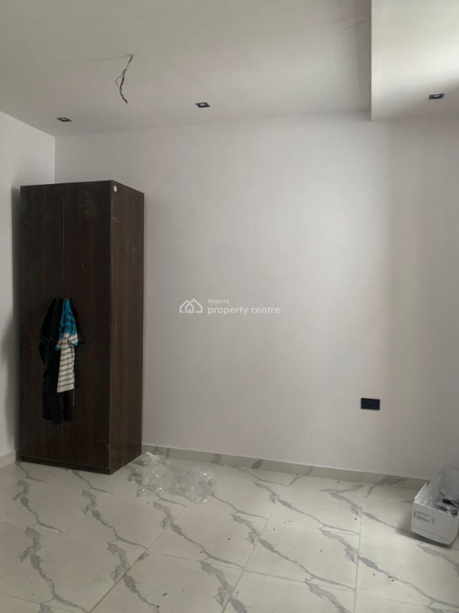 Newly Built 3 Bedroom Apartment with Bq, Lekki Phase 1, Lekki, Lagos, Flat / Apartment for Rent