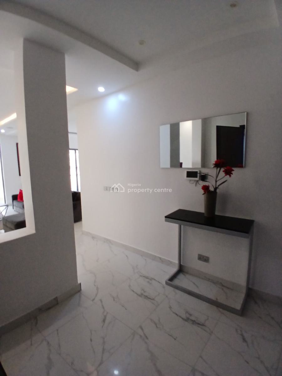 Serviced with 24/7 Power Supply 3 Bedroom En-suite Flat, Ikate Elegushi, Lekki, Lagos, Flat / Apartment for Rent