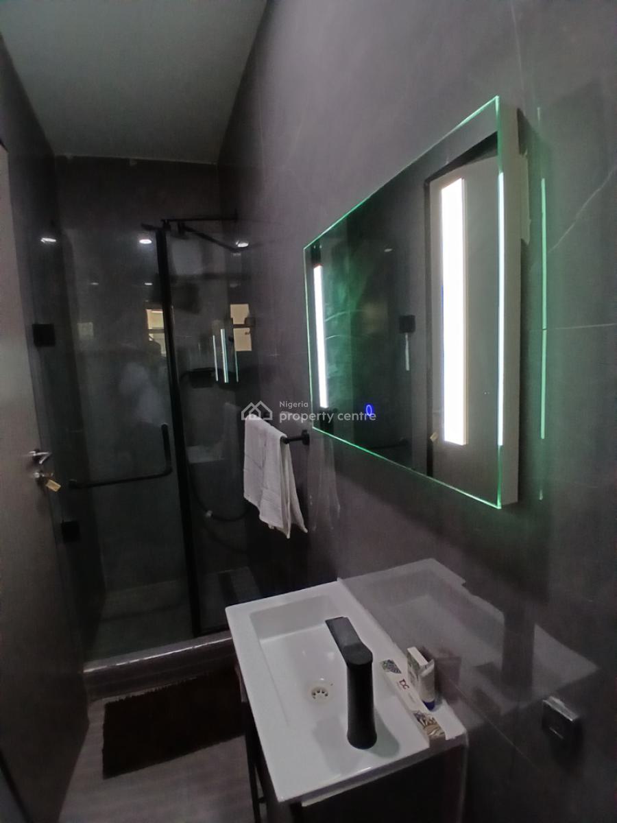 Serviced with 24/7 Power Supply 3 Bedroom En-suite Flat, Ikate Elegushi, Lekki, Lagos, Flat / Apartment for Rent