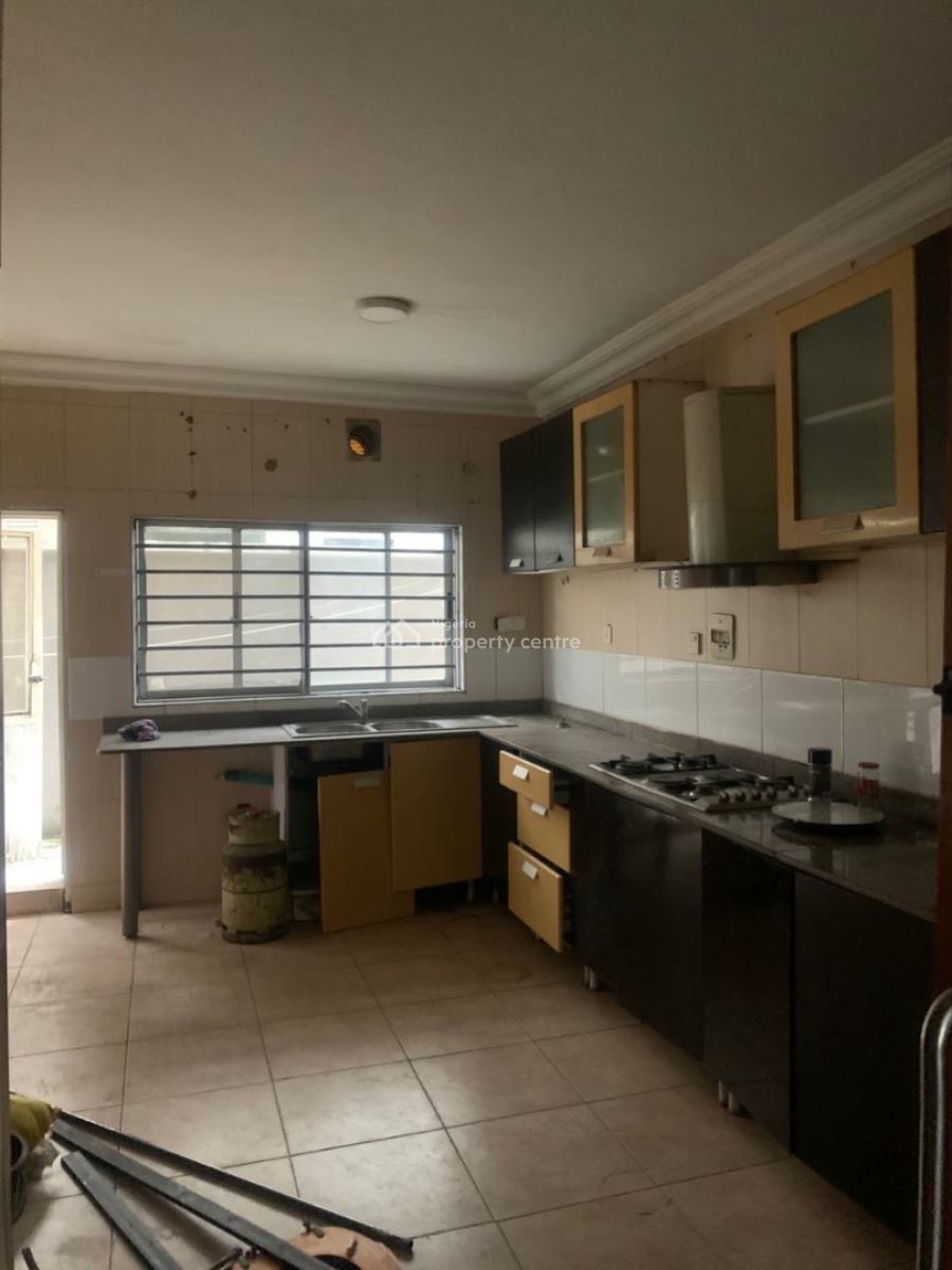 Serviced 4 Bedroom Terrace Duplex with Bq, Lekki Phase 1, Lekki, Lagos, Terraced Duplex for Rent