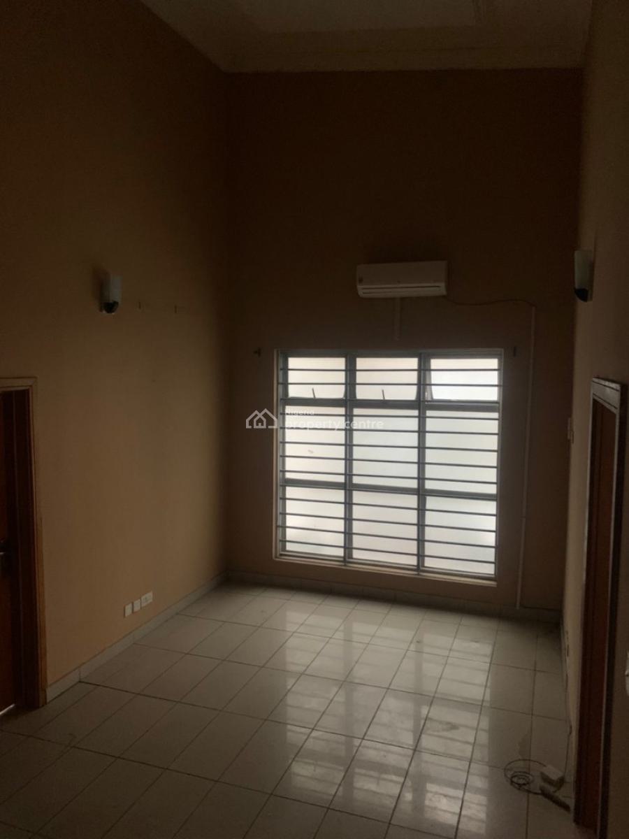 Serviced 4 Bedroom Terrace Duplex with Bq, Lekki Phase 1, Lekki, Lagos, Terraced Duplex for Rent