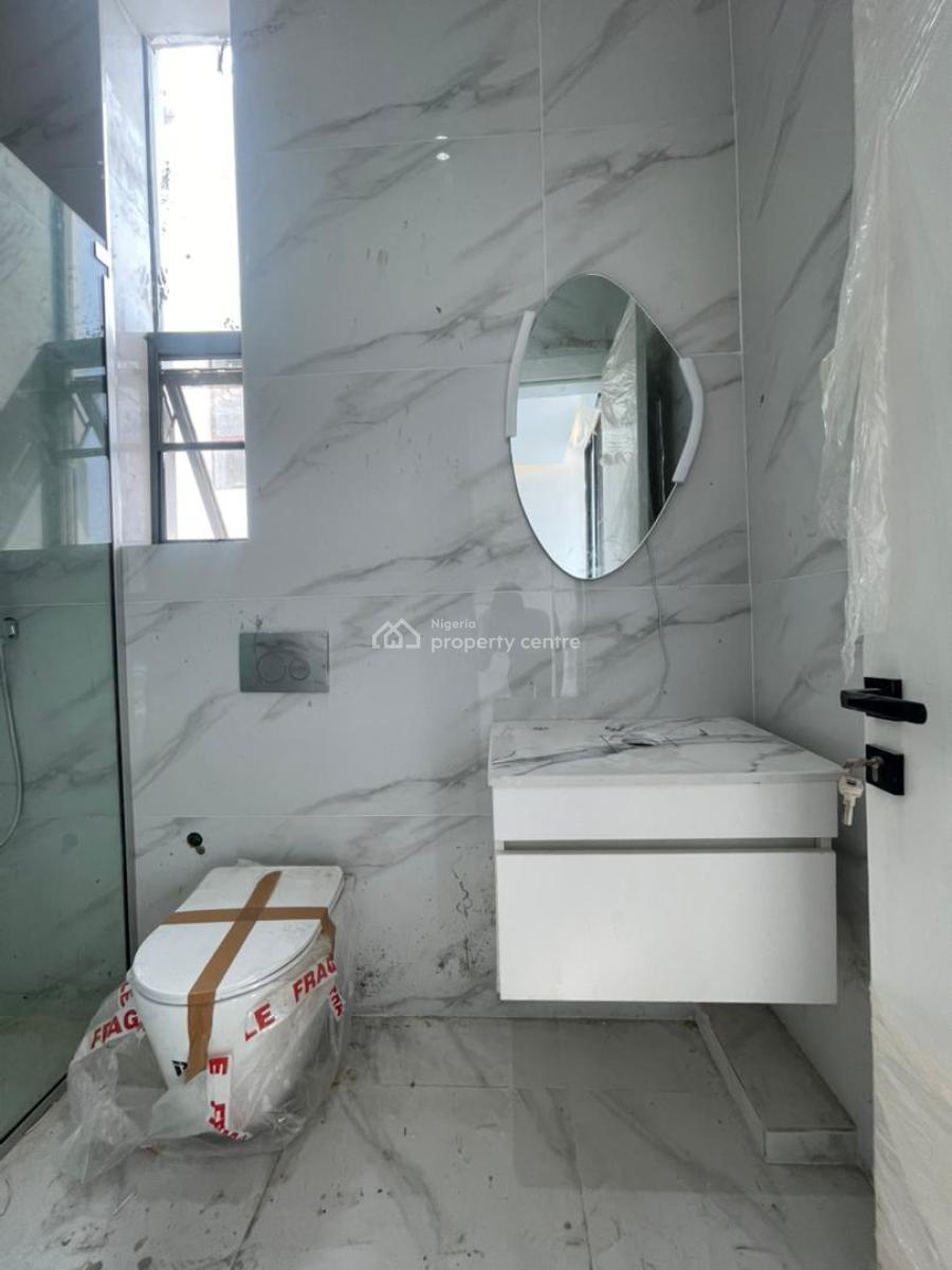 1 Bedroom Serviced Apartment, Lekki Phase 1, Lekki, Lagos, Mini Flat (room and Parlour) for Sale