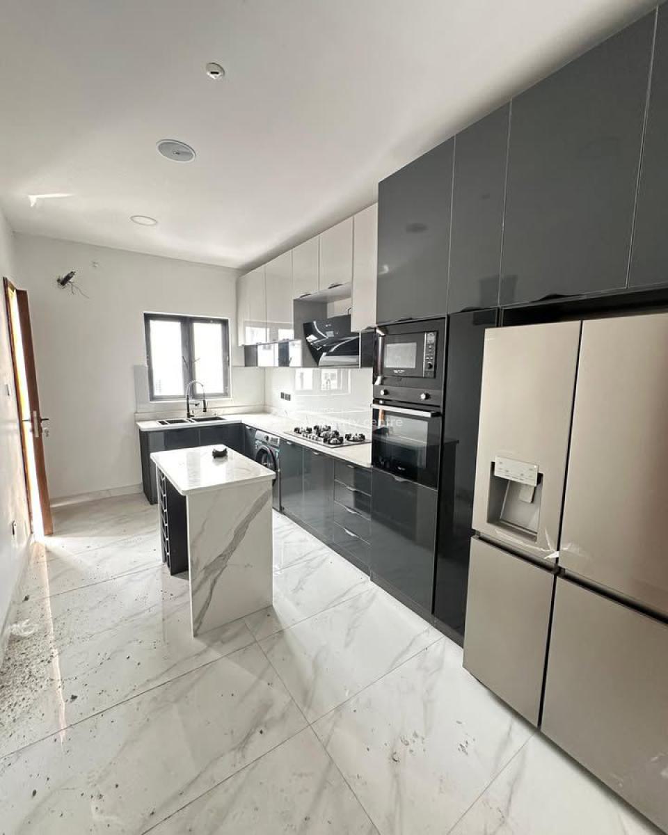 Newly Built 2 Bedroom Apartment + Bq, Off Freedom Way,, Lekki Phase 1, Lekki, Lagos, Flat / Apartment for Sale