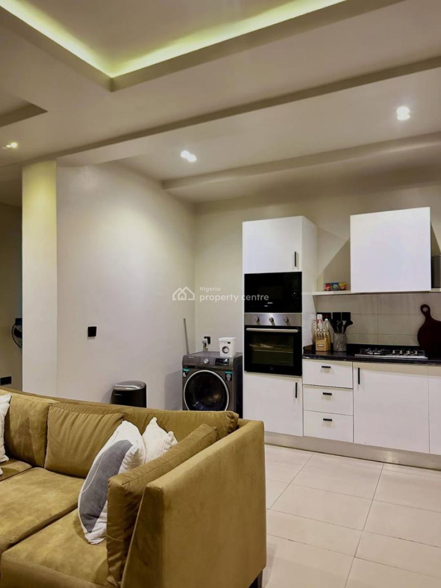 Styled 1-bedroom Flat, Off Admiralty, Lekki Phase 1, Lekki, Lagos, Flat / Apartment Short Let