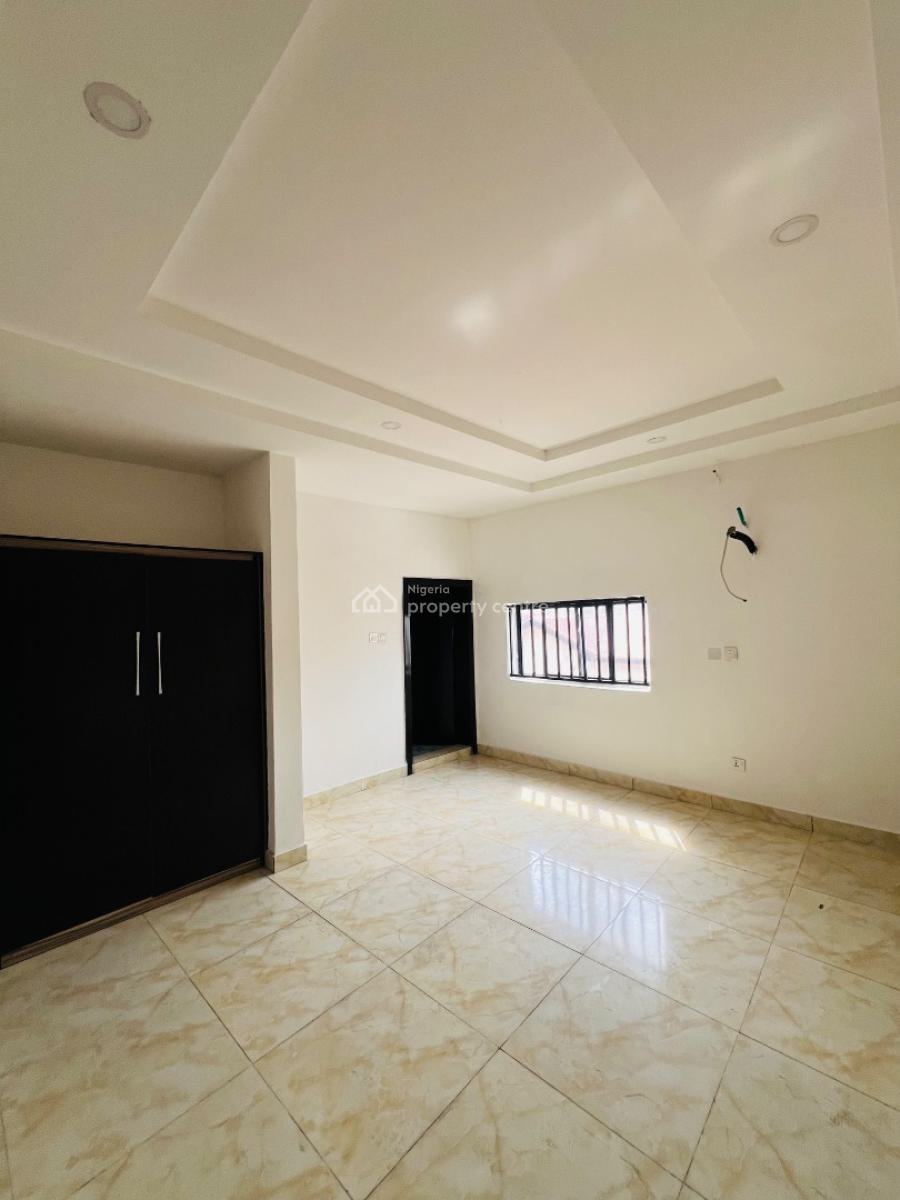 2 Bedroom Flat, Lekki Phase 1, Lekki, Lagos, Flat / Apartment for Rent