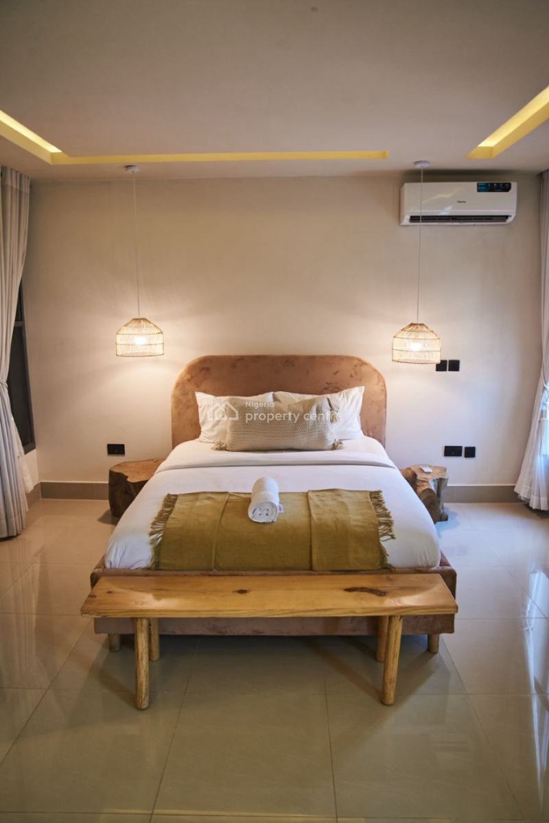 2 Bedroom Apartment, Off Admiralty Way, Lekki Phase 1, Lekki, Lagos, Flat / Apartment Short Let