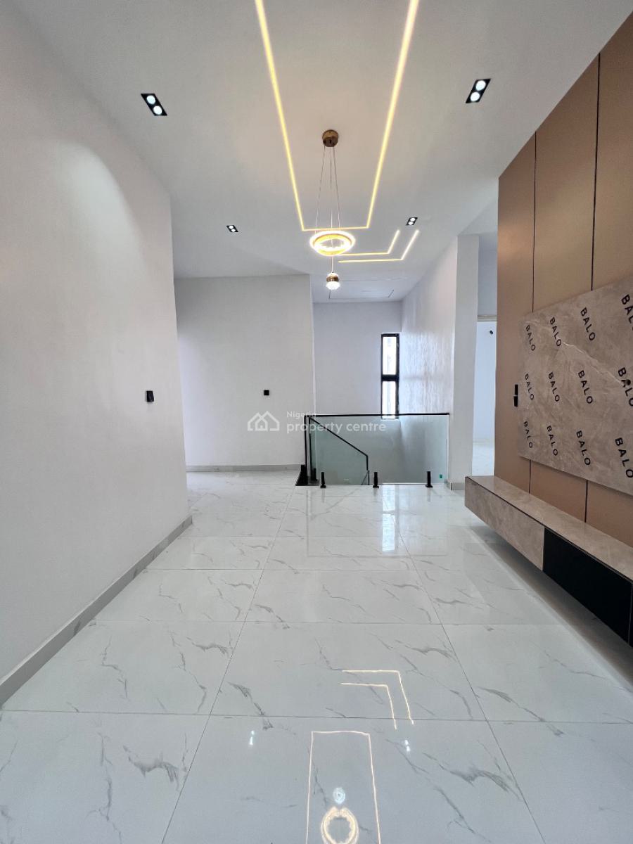 5 Bedrooms Duplex with Bq & Pool, Ikota, Lekki, Lagos, Detached Duplex for Sale