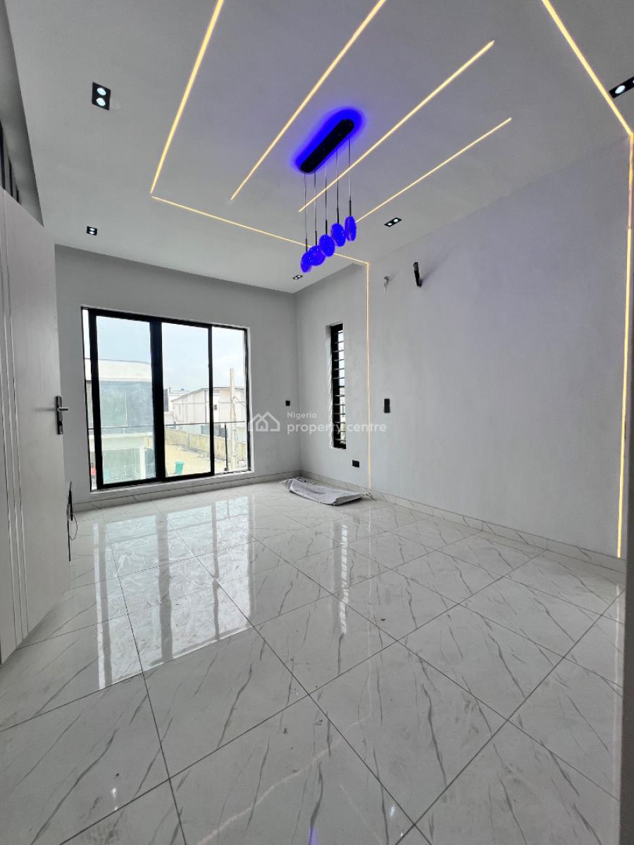 5 Bedrooms Duplex with Bq & Pool, Ikota, Lekki, Lagos, Detached Duplex for Sale