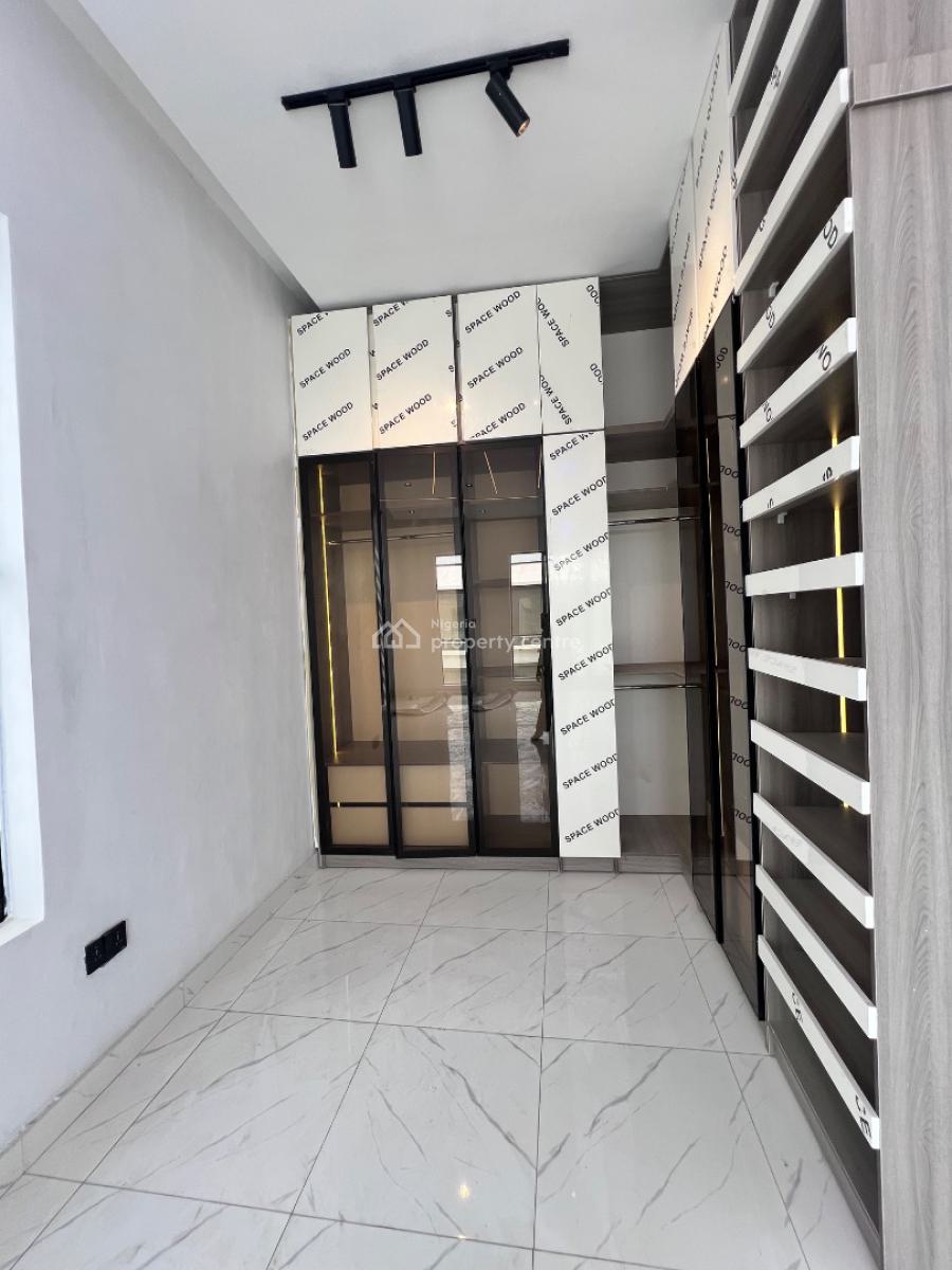 5 Bedrooms Duplex with Bq & Pool, Ikota, Lekki, Lagos, Detached Duplex for Sale