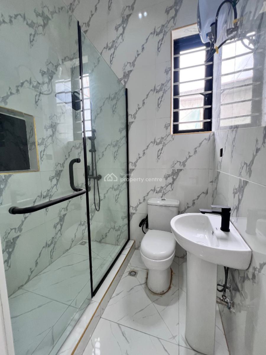 5 Bedrooms Duplex with Bq & Pool, Ikota, Lekki, Lagos, Detached Duplex for Sale