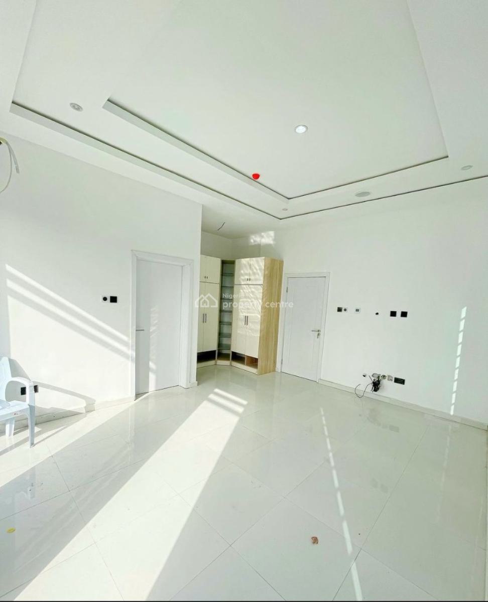 Luxury and Fully Serviced 4 Bedroom Terrace Duplex in a Secured Estate, Behind Pinnock Beach Estate, Osapa, Lekki, Lagos, Terraced Duplex for Rent