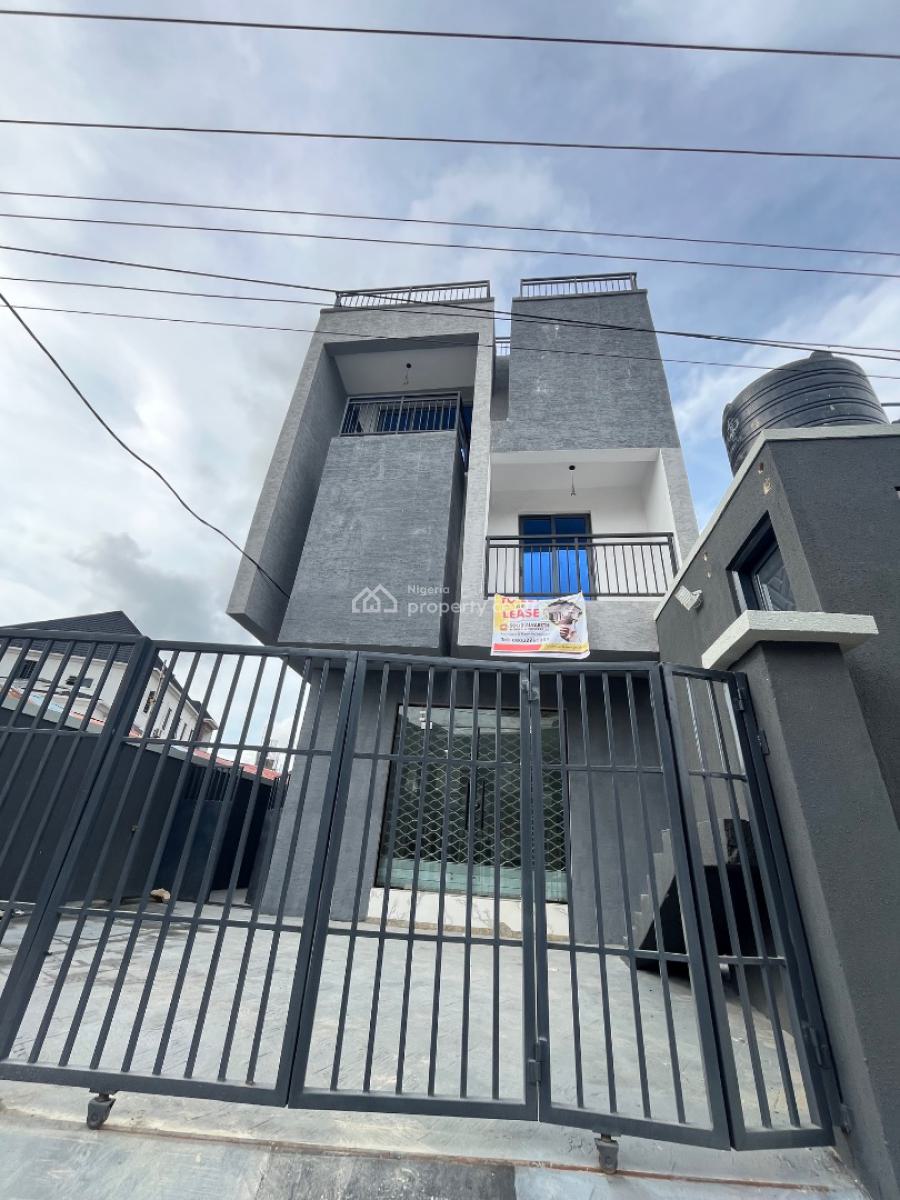 Brand New 2 Bedroom Apartment, Mayegun  Street, Ologolo, Lekki, Lagos, Flat / Apartment for Rent