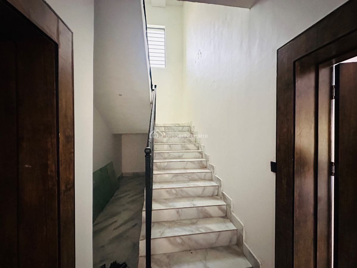5 Bedroom Duplex with Gatehouse, Gra Phase 1 Off Sss Road, Asaba, Delta, Detached Duplex for Sale