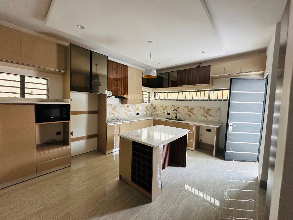 5 Bedroom Duplex with Gatehouse, Gra Phase 1 Off Sss Road, Asaba, Delta, Detached Duplex for Sale