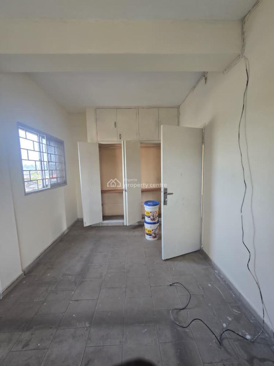 Decent 2 Bedroom Up Flat, Mende, Maryland, Lagos, Flat / Apartment for Rent