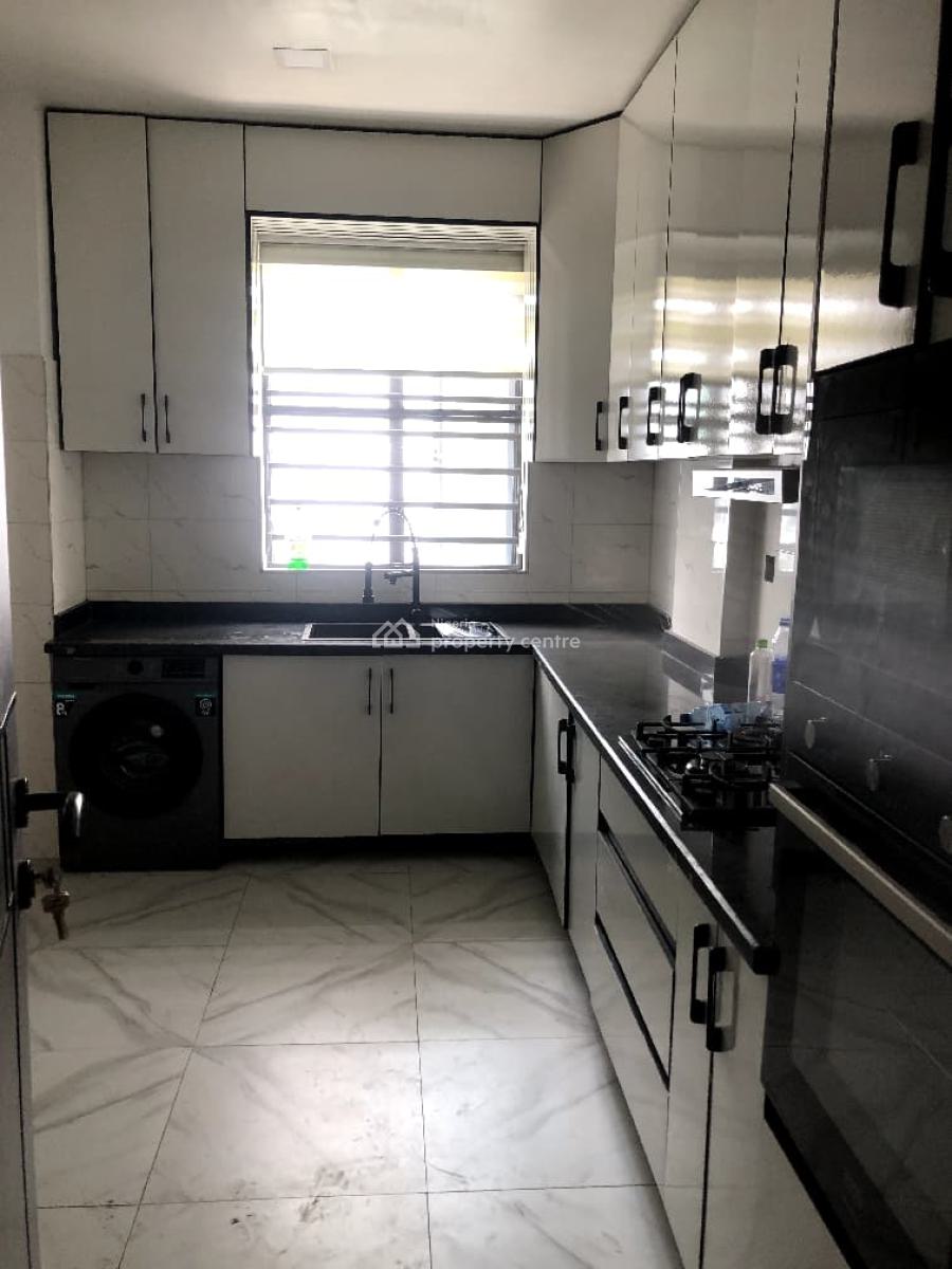 2 Bedroom Apartment with Bq, Off Freedom Way, Lekki Phase 1, Lekki, Lagos, Flat / Apartment for Rent