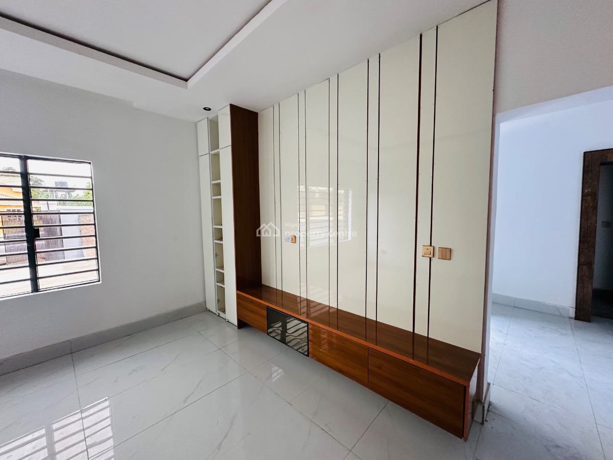 4 Bedroom Duplex, Gra Phase 1, Asaba, Delta, Detached Duplex for Sale