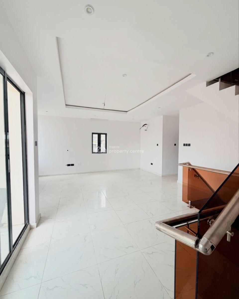 Stunning 4 Bedroom Terrace Duplex with Bq, Obanikoro, Shomolu, Lagos, Terraced Duplex for Sale