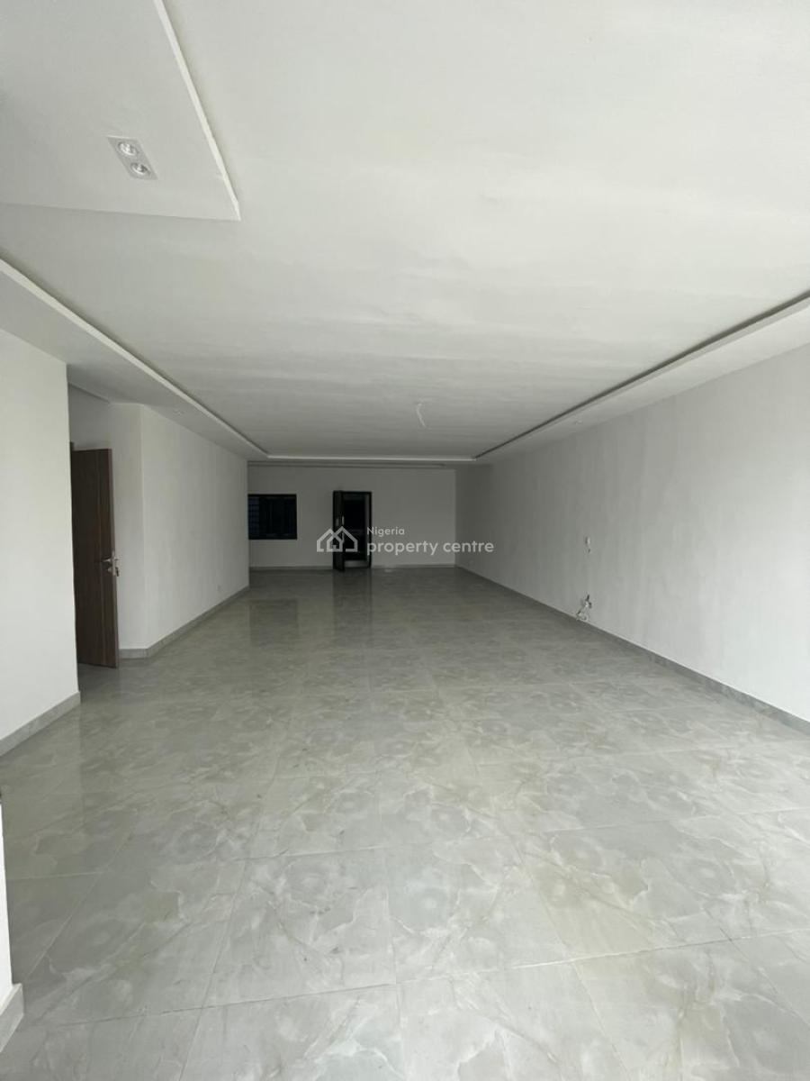 Serviced 3 Bedroom Flat with Elevator and Gym, Lekki Phase 1, Lekki, Lagos, Flat / Apartment for Rent